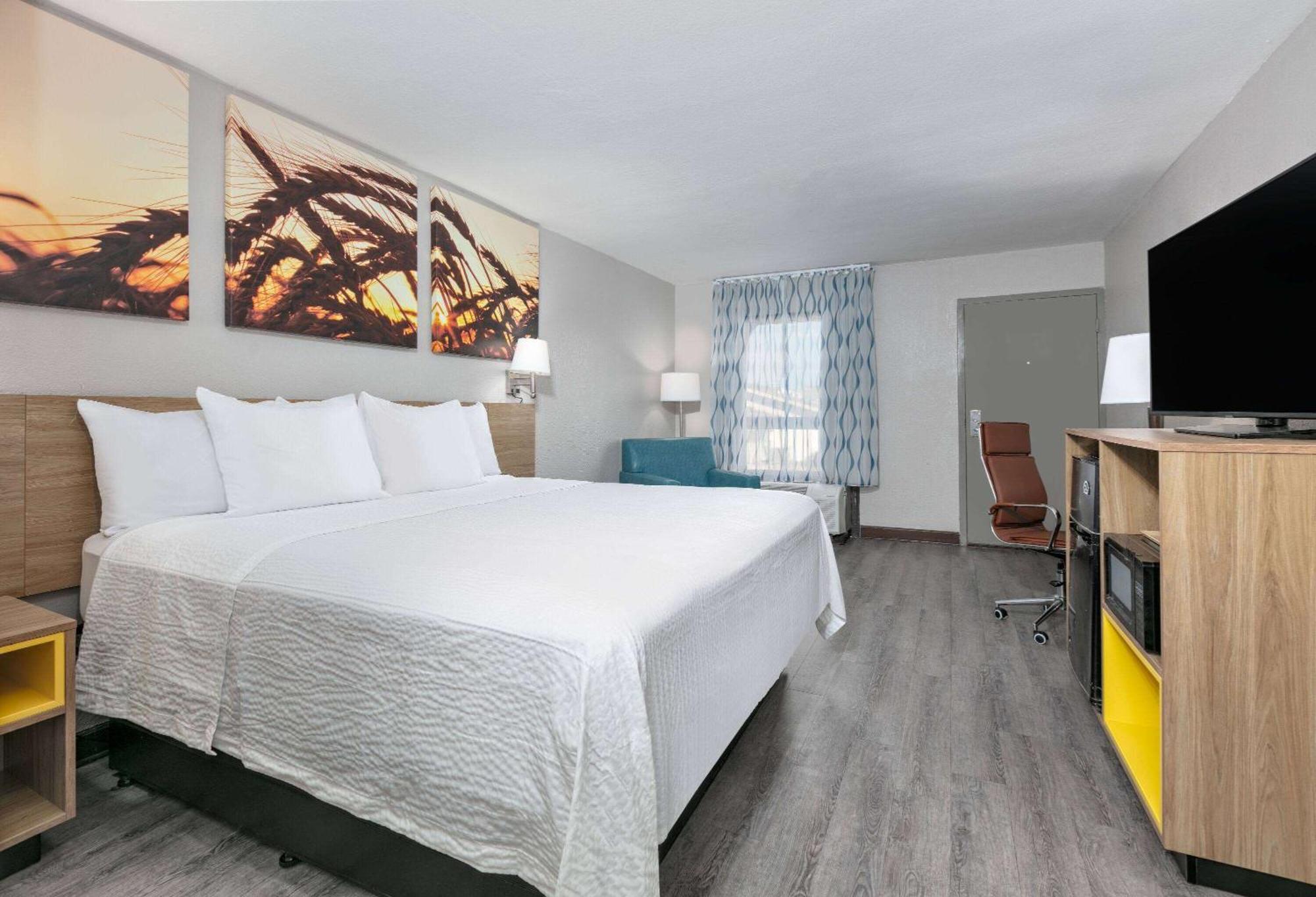 Days Inn By Wyndham Greenville Ms Bagian luar foto