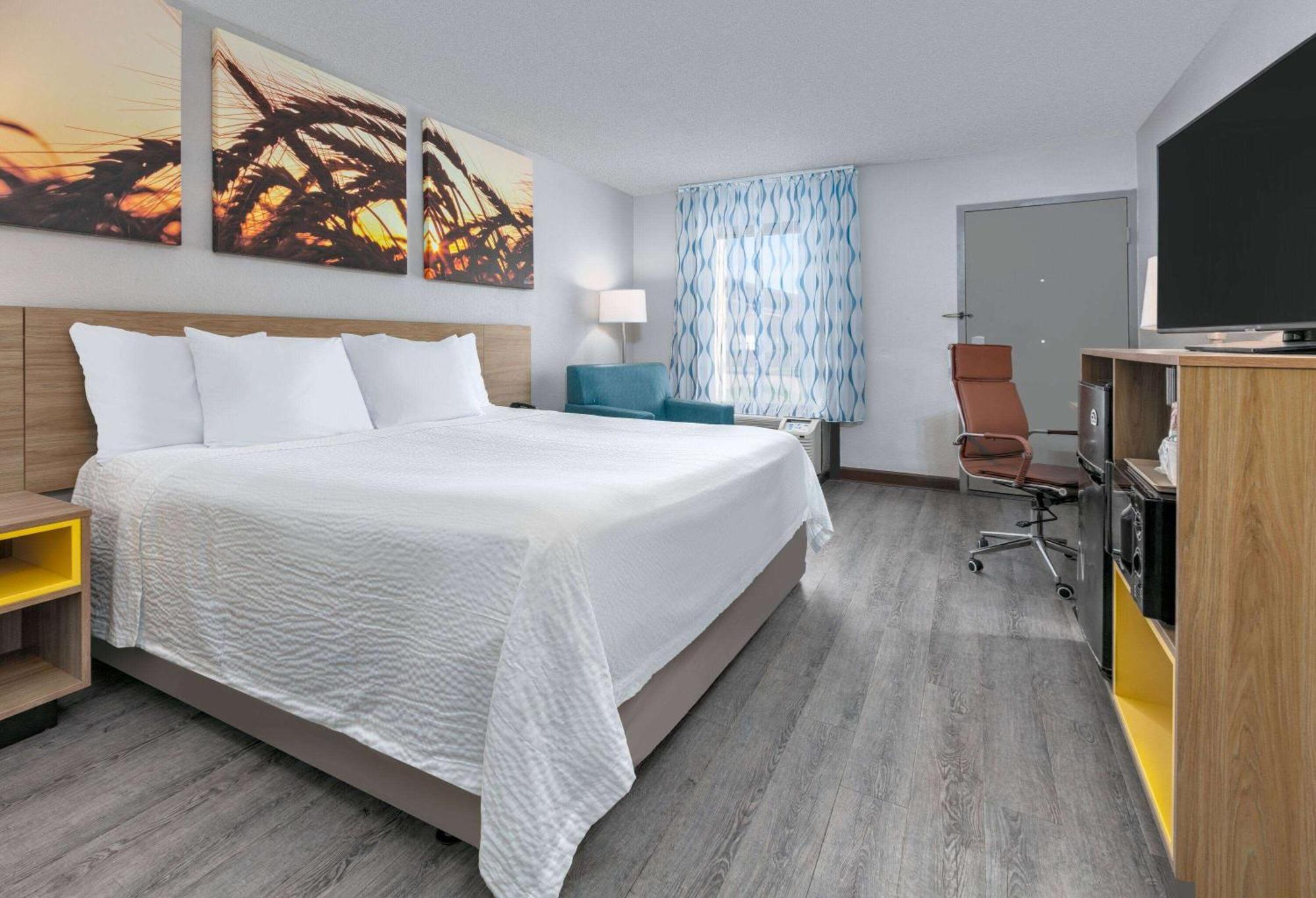 Days Inn By Wyndham Greenville Ms Bagian luar foto